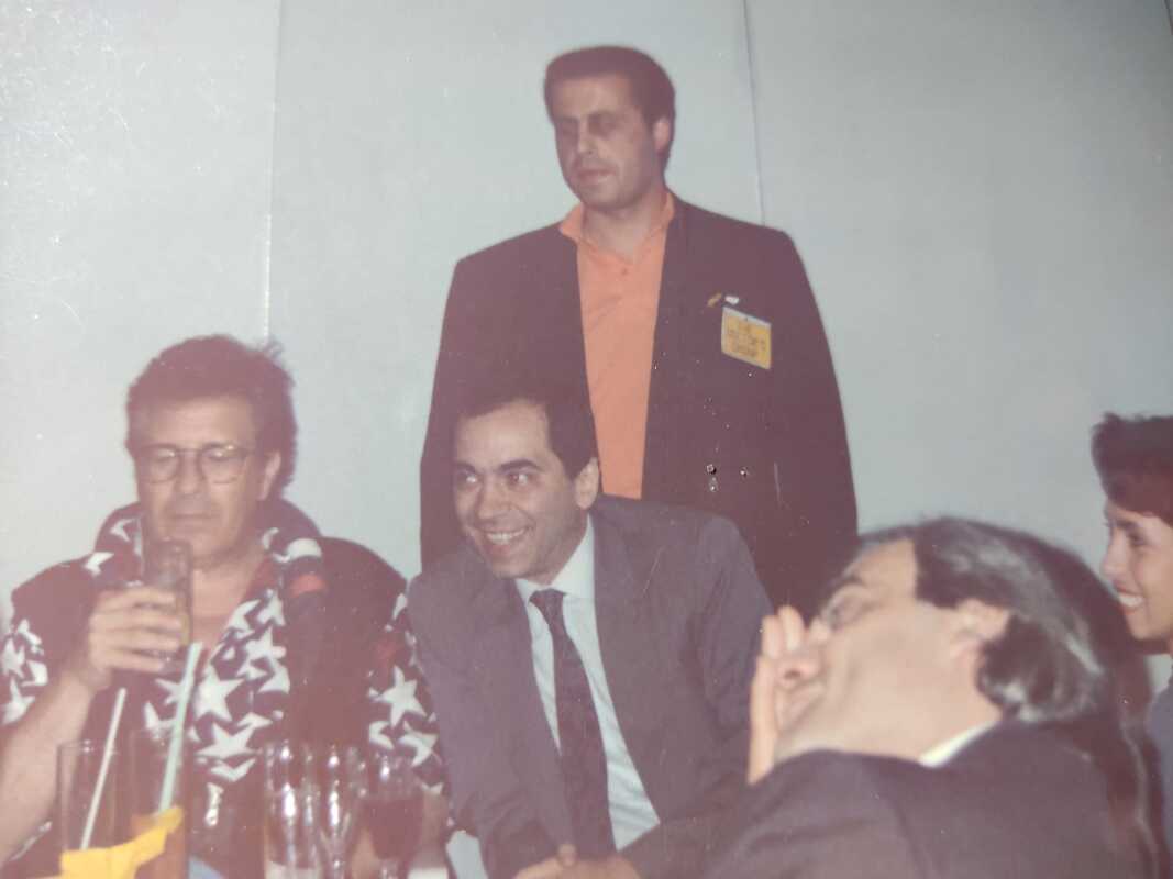 Sasà Capobianco con Peppino di Capri, leggendario cantante napoletano, durante un'intervista a Radio Kiss Kiss